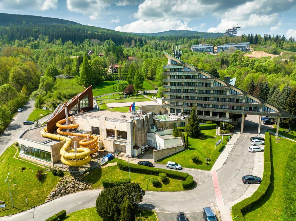 Interferie Aquapark Sport Hotel Malachit Сверадув-Здруй Экстерьер фото