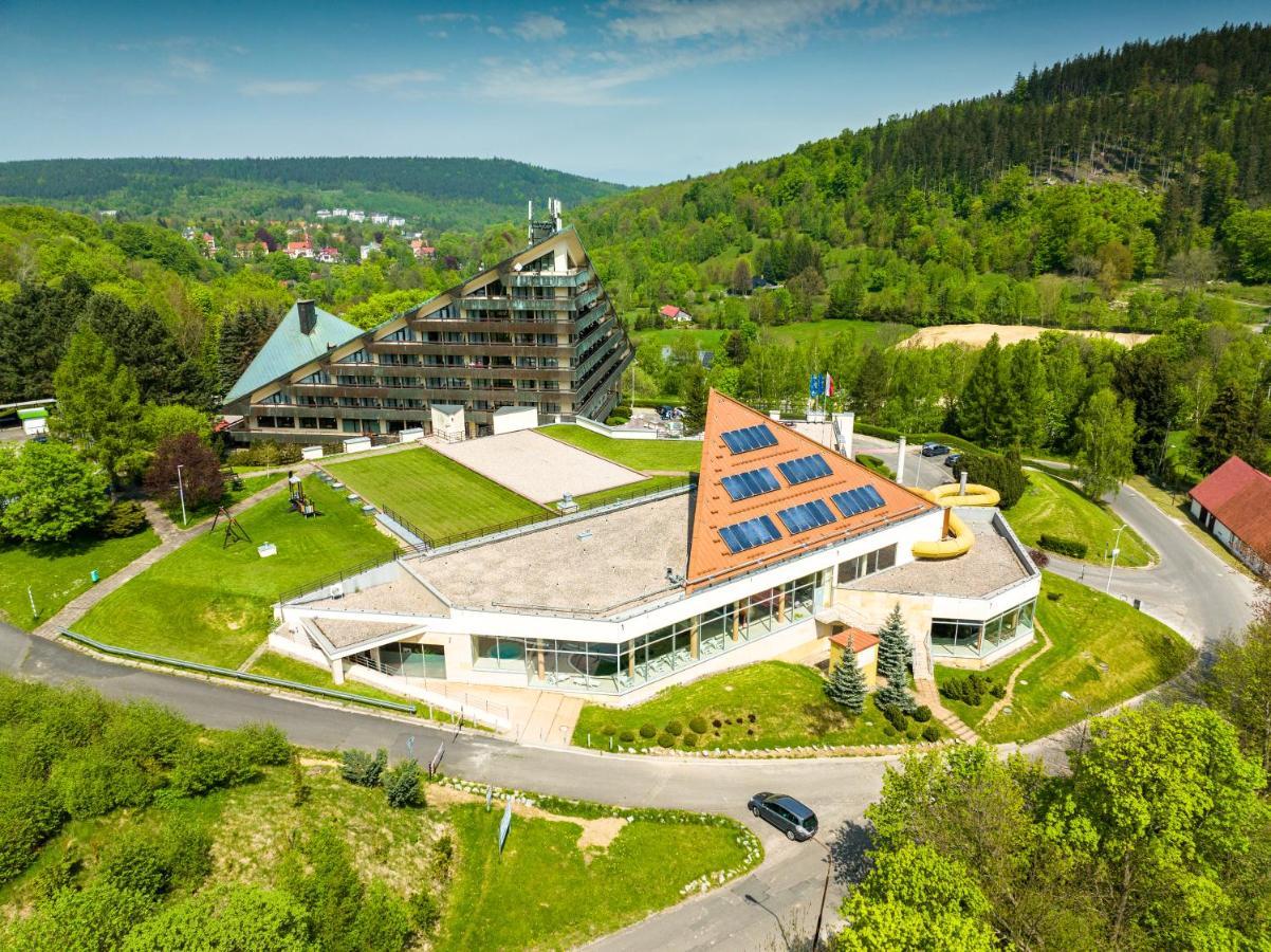 Interferie Aquapark Sport Hotel Malachit Сверадув-Здруй Экстерьер фото